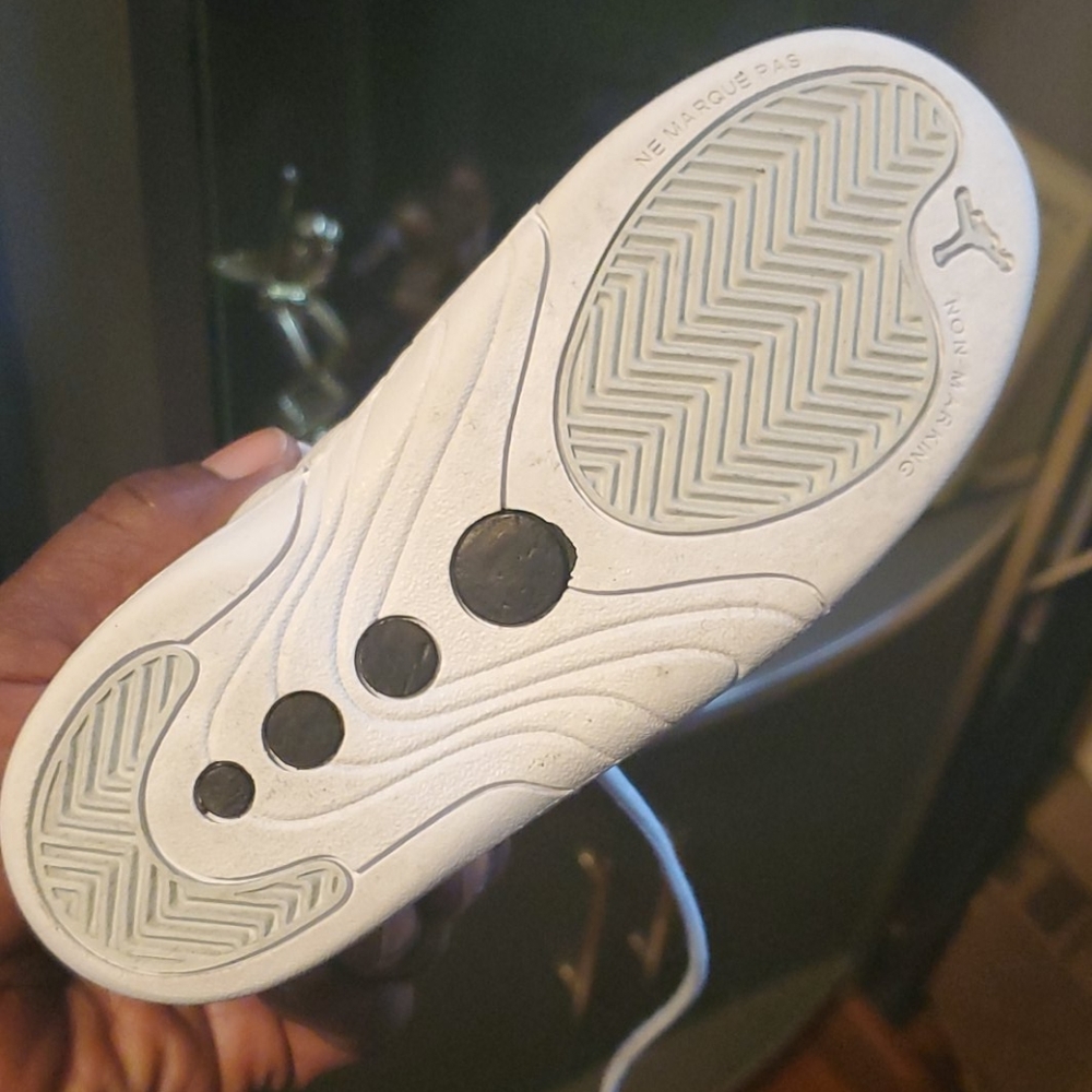 Shoes - Picture 4 of 4